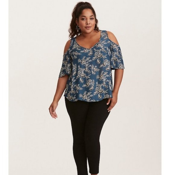 torrid Tops - Flowy Torrid Cold Shoulder Floral Top Size…
